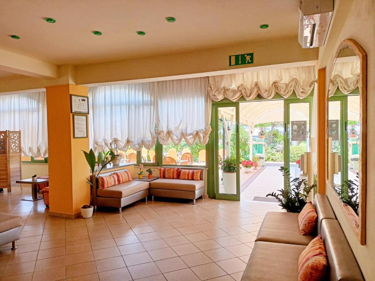 Costa Del Sole Only Room Milano Marittima Exterior foto